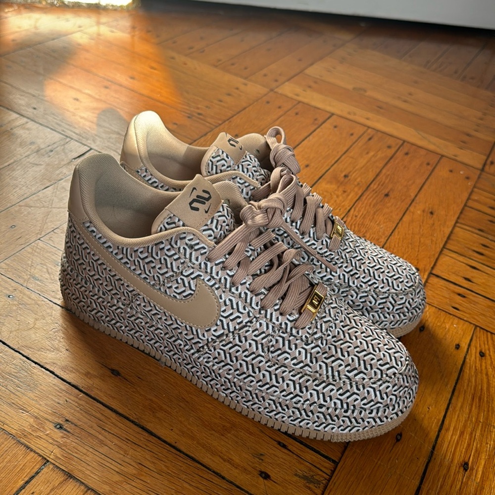 Wmns Air Force 1 LX 'United in Victory - Hemp'